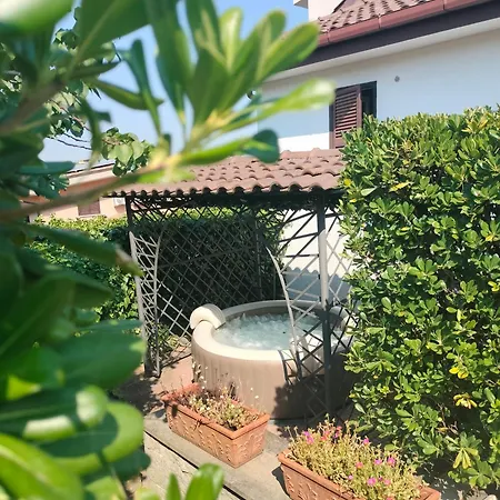 Holiday home Civetta Tra Roma E I Castelli Romani *